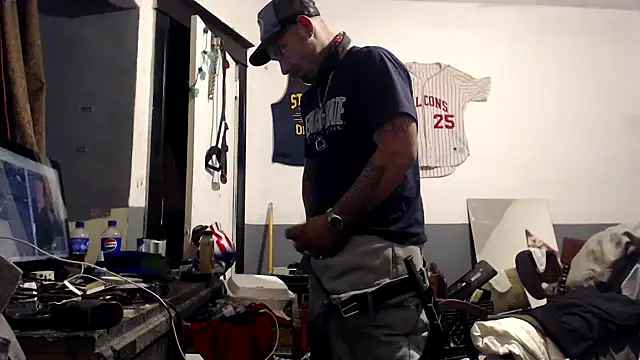 sledge901 online show from November 2025 04:29:02 AM