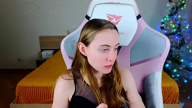 Cowell Adelina online show from December 2025 09:31:02 AM