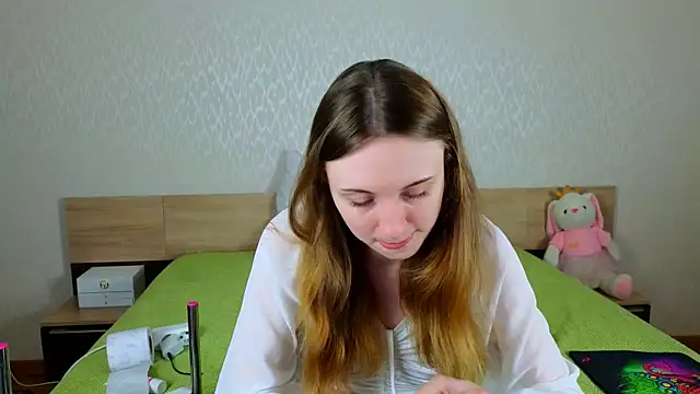 Cowell Adelina online show from February 2026 10:33:01 AM