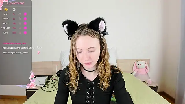 Snapshot of Cowell_Adelina chatting on September 2025 09:38:02 AM Cowell Adelina online show from September 2025 09:38:02 AM