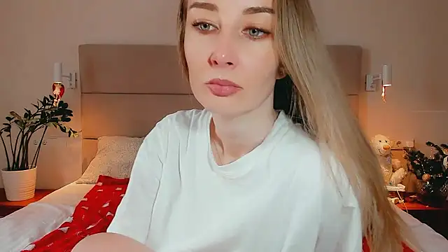 Maiami000 online show from January 2026 12:01:01 PM