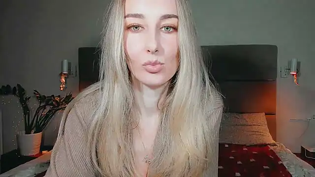 Maiami000 online show from January 2025 08:07:02 PM