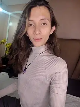 Feniix   online show from November 2025 04:40:02 AM