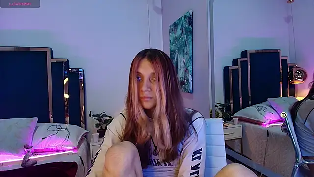 Feniix   online show from June 2026 04:50:01 AM