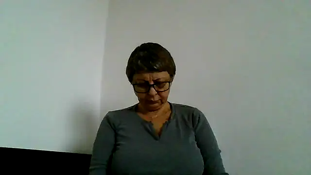 Snapshot of roseblak42 chatting on November 2025 10:20:02 AM roseblak42 online show from November 2025 10:20:02 AM