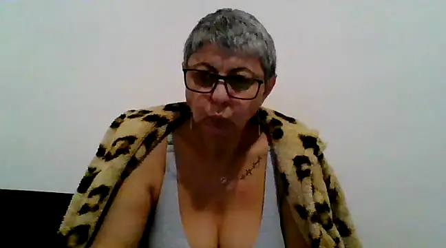 roseblak42 online show from March 2025 06:56:02 PM