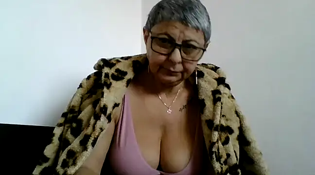 roseblak42 online show from February 2025 01:54:02 PM