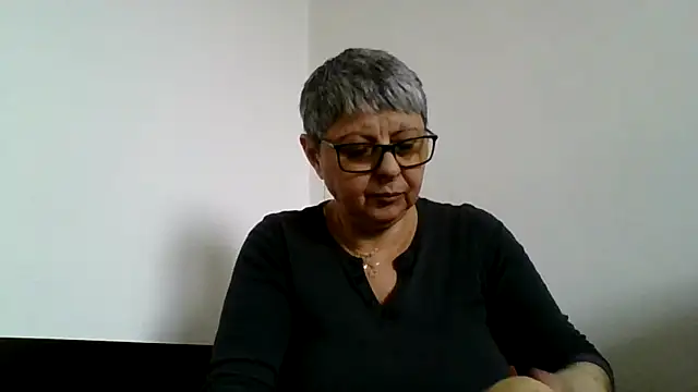 roseblak42 online show from February 2026 11:54:02 AM