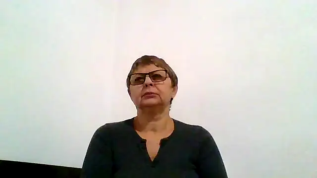 Snapshot of roseblak42 chatting on November 2025 05:39:02 PM roseblak42 online show from November 2025 05:39:02 PM