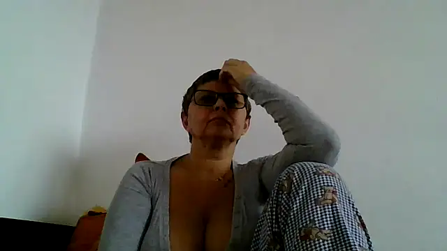 Snapshot of roseblak42 chatting on October 2025 12:26:02 PM roseblak42 online show from October 2025 12:26:02 PM