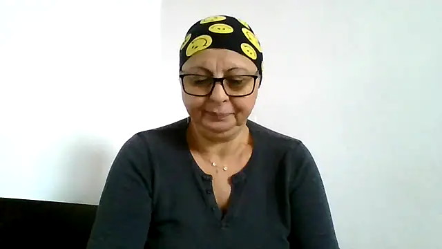 Snapshot of roseblak42 chatting on November 2025 12:42:02 PM roseblak42 online show from November 2025 12:42:02 PM