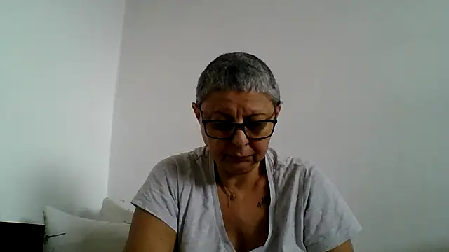 Snapshot of roseblak42 chatting on December 2025 10:03:02 AM roseblak42 online show from December 2025 10:03:02 AM