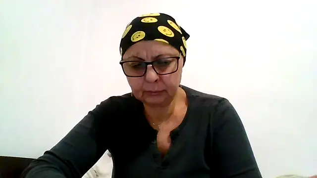 Snapshot of roseblak42 chatting on November 2025 04:54:02 PM roseblak42 online show from November 2025 04:54:02 PM