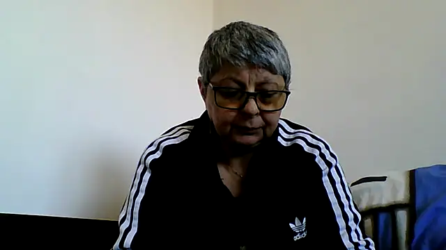 roseblak42 online show from March 2026 02:43:01 PM