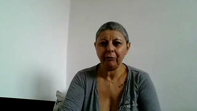 Snapshot of roseblak42 chatting on December 2025 09:55:01 AM roseblak42 online show from December 2025 09:55:01 AM