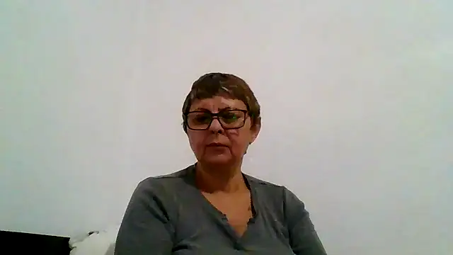 Snapshot of roseblak42 chatting on November 2025 05:50:01 PM roseblak42 online show from November 2025 05:50:01 PM