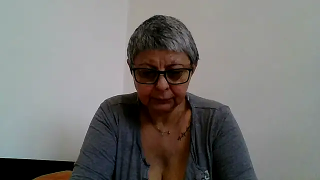 roseblak42 online show from January 2026 09:25:01 AM