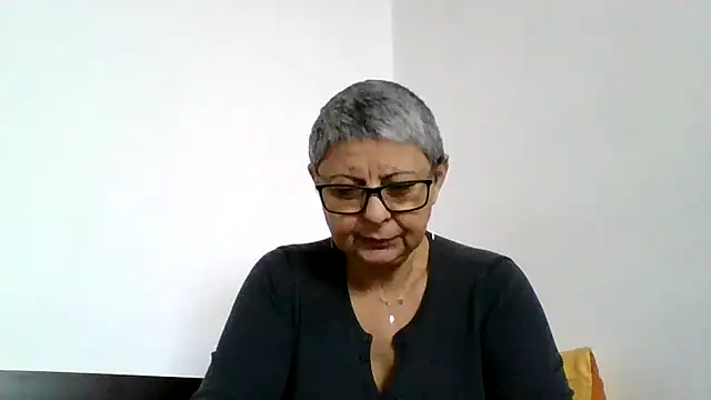 roseblak42 online show from December 2025 10:29:02 AM