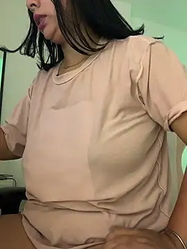 Alessiasex  online show from April 2026 01:29:02 PM