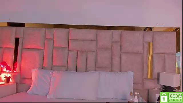 Snapshot of Miss_Abigail_ chatting on November 2025 12:59:03 PM Miss Abigail online show from November 2025 12:59:03 PM