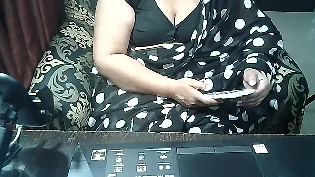 Snapshot of Punambhabisexy chatting on December 2025 09:59:01 AM Punambhabisexy online show from December 2025 09:59:01 AM