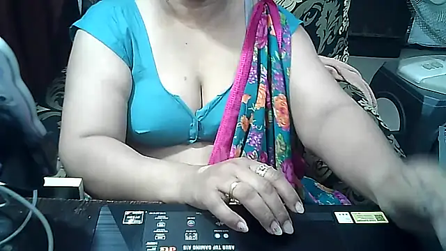 Snapshot of Punambhabisexy chatting on October 2025 08:09:02 PM Punambhabisexy online show from October 2025 08:09:02 PM