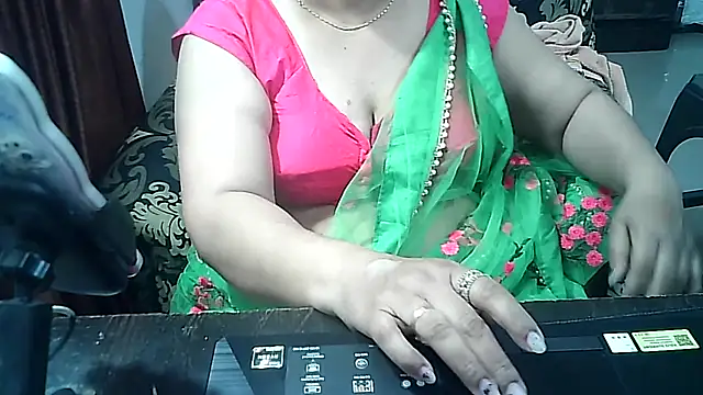 Snapshot of Punambhabisexy chatting on October 2025 05:58:01 PM Punambhabisexy online show from October 2025 05:58:01 PM