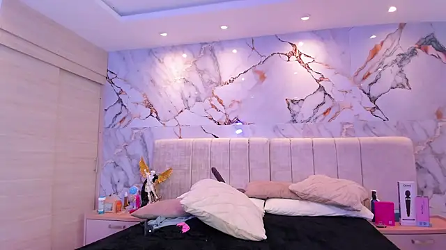 kiana cream online show from January 2026 03:04:02 PM