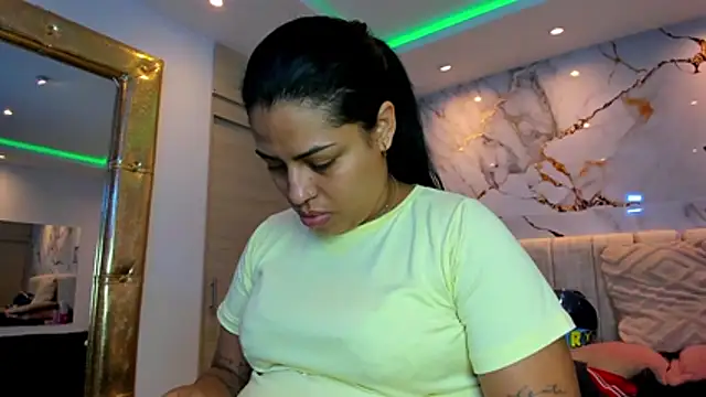 kiana cream online show from April 2026 11:36:01 AM