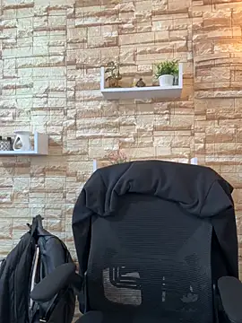  Abril-Office1 online show from March 2026 04:19:01 PM