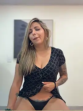  Abril-Office1 online show from November 2025 12:28:01 PM