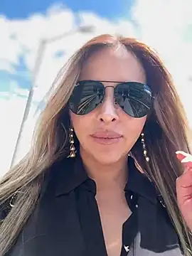  Abril-Office1 online show from April 2026 03:14:01 PM