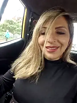 Snapshot of _Abril-Office1 chatting on February 2025 04:05:02 PM Abril-Office1 online show from February 2025 04:05:02 PM