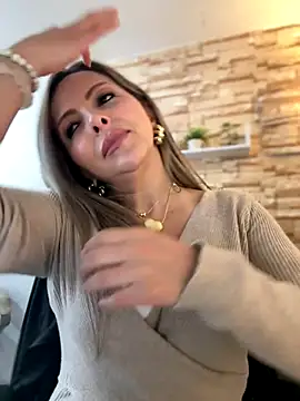  Abril-Office1 online show from October 2025 04:48:02 PM