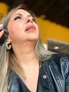  Abril-Office1 online show from February 2026 03:23:01 PM