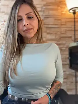  Abril-Office1 online show from January 2026 07:53:01 PM