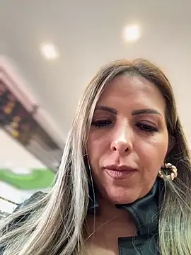  Abril-Office1 online show from February 2026 02:40:01 PM