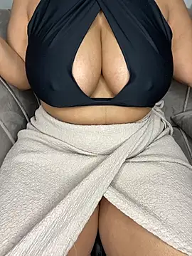 CARAMELGODDESSX23 online show from September 2025 06:27:02 AM