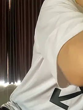 Snapshot of Ruby_bear chatting on March 2025 04:28:02 AM Ruby bear online show from March 2025 04:28:02 AM