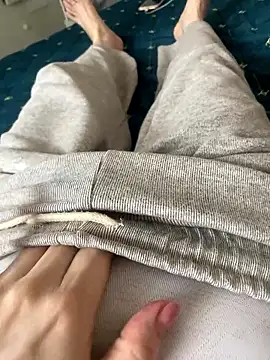 Ruby bear online show from January 2026 03:54:02 AM