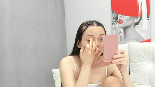 Tiny JuJu online show from March 2026 01:33:02 AM