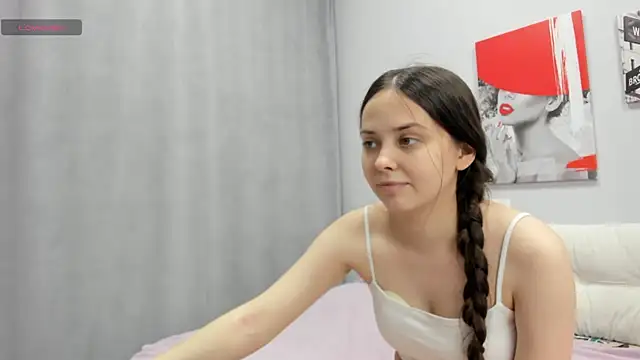Tiny JuJu online show from May 2026 04:01:01 AM