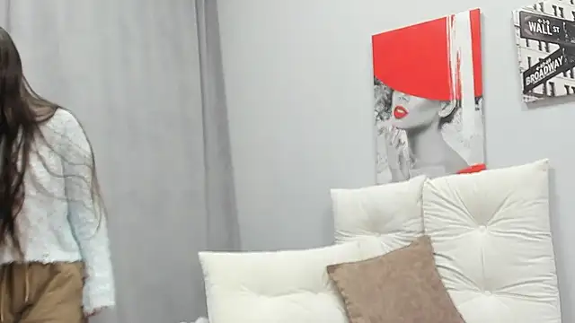 Tiny JuJu online show from March 2026 01:23:02 AM