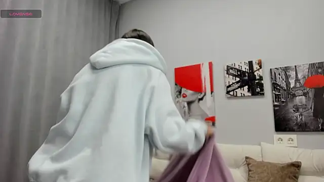 Tiny JuJu online show from May 2026 01:03:01 AM