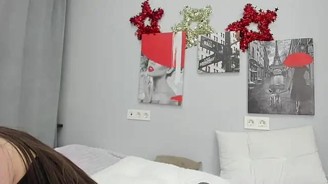 Tiny JuJu online show from December 2025 01:22:01 AM