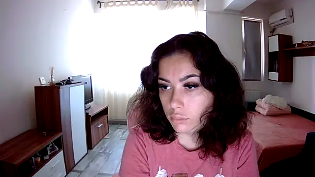Snapshot of LovelyJulliette chatting on September 2025 10:33:02 AM LovelyJulliette online show from September 2025 10:33:02 AM