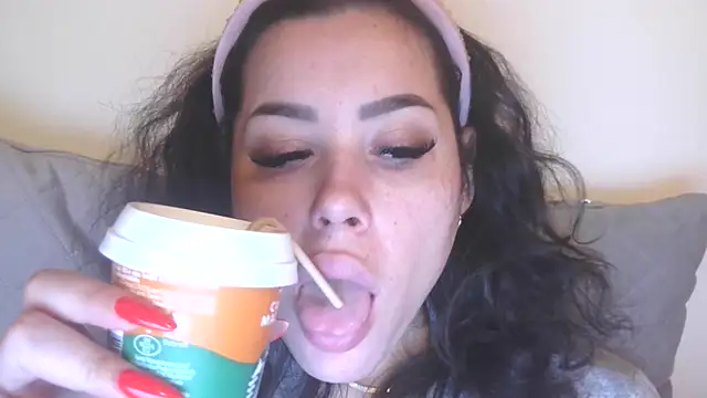 LovelyJulliette online show from February 2026 03:19:02 PM