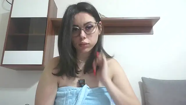 LovelyJulliette online show from March 2026 03:23:01 PM