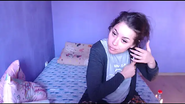 Snapshot of LovelyJulliette chatting on March 2025 12:00:01 PM LovelyJulliette online show from March 2025 12:00:01 PM