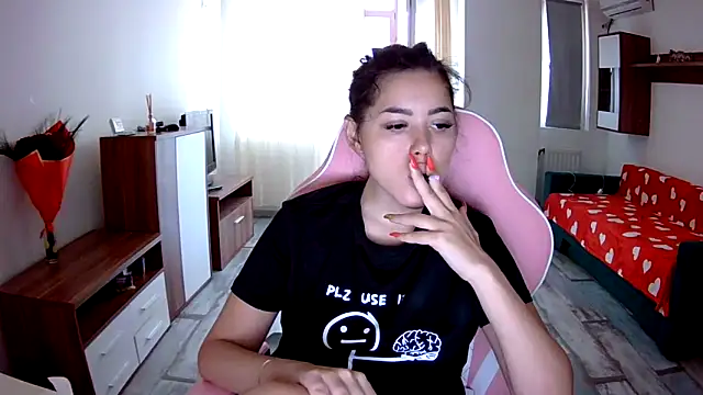 Snapshot of LovelyJulliette chatting on September 2025 12:33:02 PM LovelyJulliette online show from September 2025 12:33:02 PM